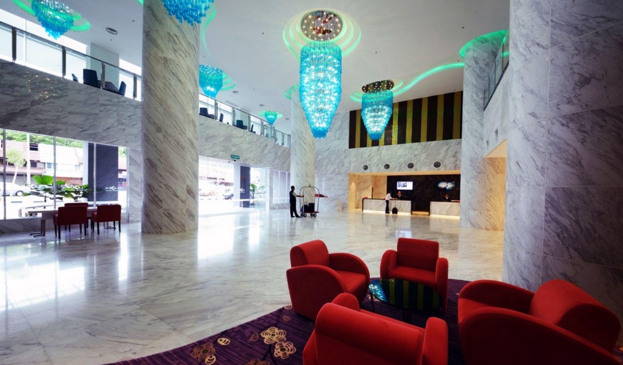 Lexis Suites Penang Bayan Lepas Exteriér fotografie The lobby of the hotel