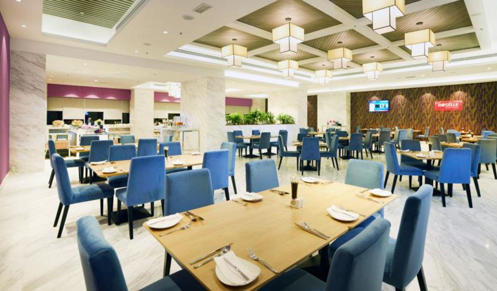 Lexis Suites Penang Bayan Lepas Exteriér fotografie The restaurant