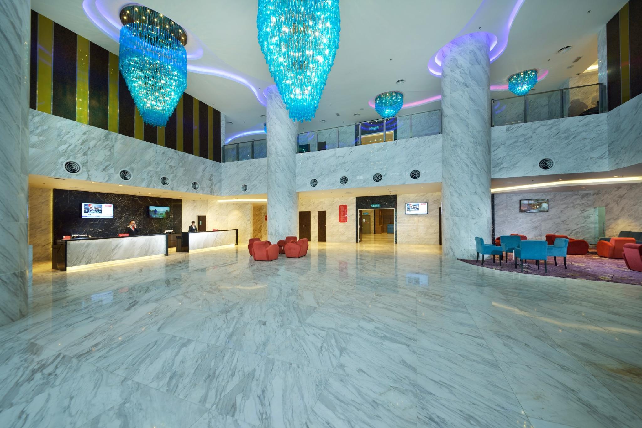 Lexis Suites Penang Bayan Lepas Exteriér fotografie Lobby